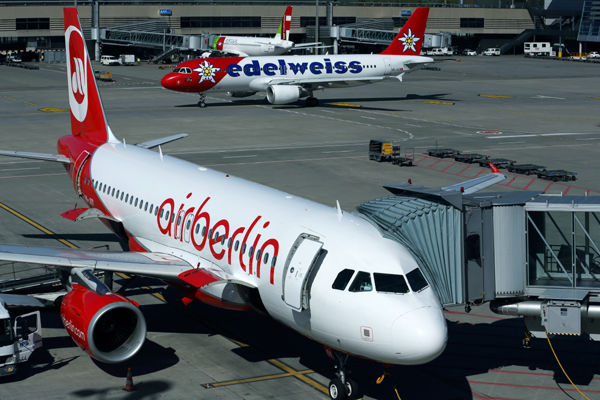 AIR BERLIN EDELWEISS AIRCRAFT ZRH RF 5K5A0262.jpg