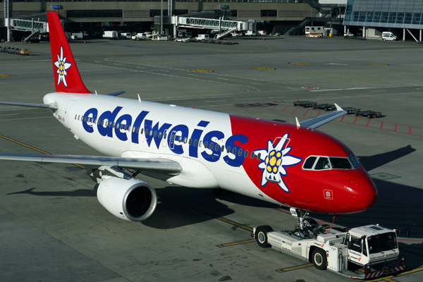 EDELWEISS AIRBUS A320 ZRH RF 5K5A0337.jpg