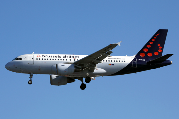 BRUSSELS AIRLINES AIRBUS A319 LHR RF 5K5A0522.jpg