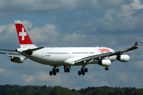 SWISS AIRBUS A340 300 ZRH RF 5K5A1549.jpg