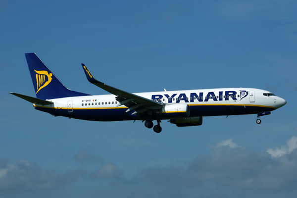 RYANAIR BOEING 737 800 DUB RF 5K5A2678.jpg
