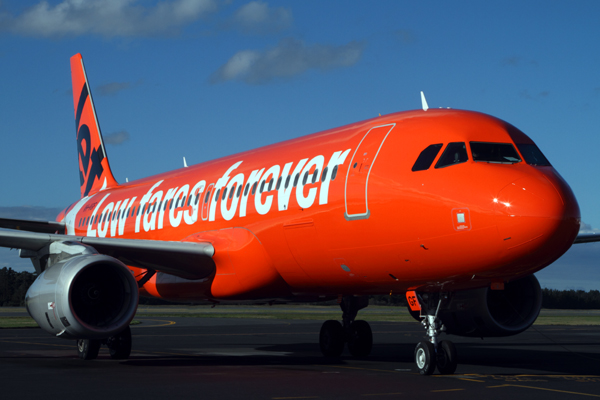 JETSTAR AIRBUS A320 HBA RF IMG_9114.jpg