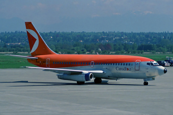 CANADIAN BOEING 737 200 YVR RF 197 23.jpg