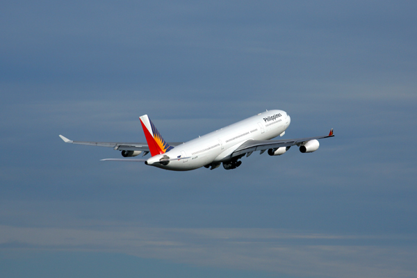 PHIILIPPINES AIRBUS A340 300 SYD RF 5K5A0765.jpg
