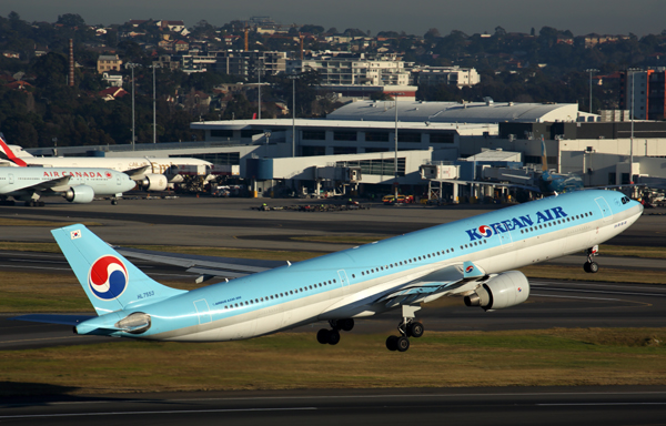 KOREAN AIR AIRBUS A330 300 SYD RF 5K5A1175.jpg