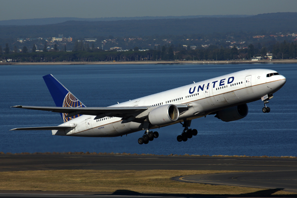 UNITED BOEING 777 200 SYD RF 5K5A1304.jpg