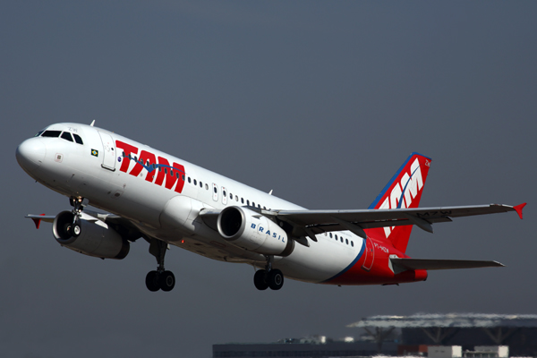 TAM AIRBUS A320 VCP RF 5K5A2857.jpg