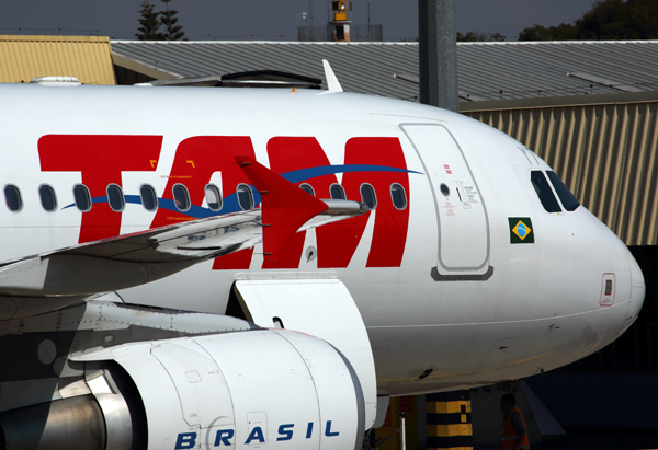 TAM AIRBUS A320 VCP RF 5K5A2951.jpg