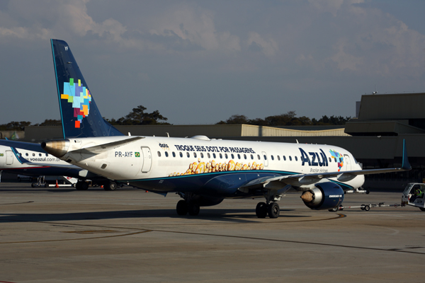 AZUL EMBRAER 190 VCP RF 5K5A3089.jpg