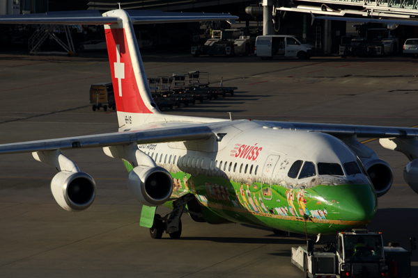 SWISS AVRO RJ85 ZRH RF 5K5A0365.jpg