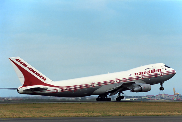 AIR INDIA BOEING 747 200 SYD RF 244 21.jpg