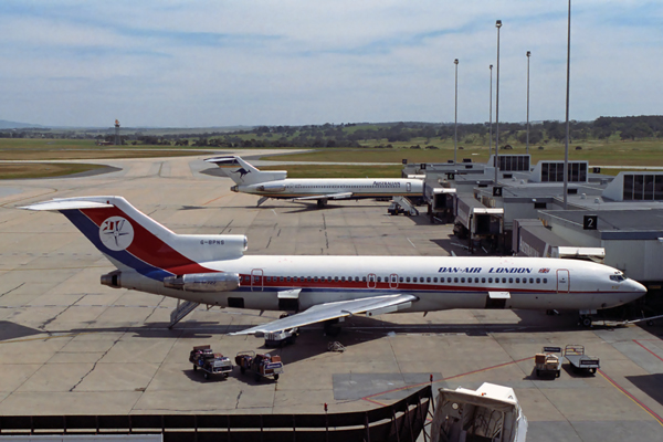 DAN AIR BOEING 727 200 MEL RF 240 13.jpg