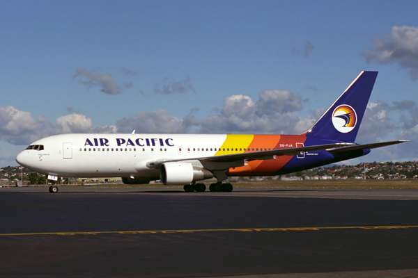 AIR PACIFIC BOEING 767 200 BNE RF 301 15.jpg