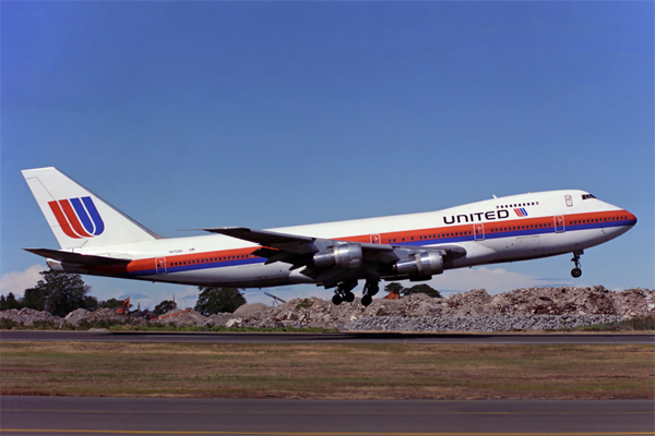 UNIED BOEING 747 200 SYD RF 305 30.jpg