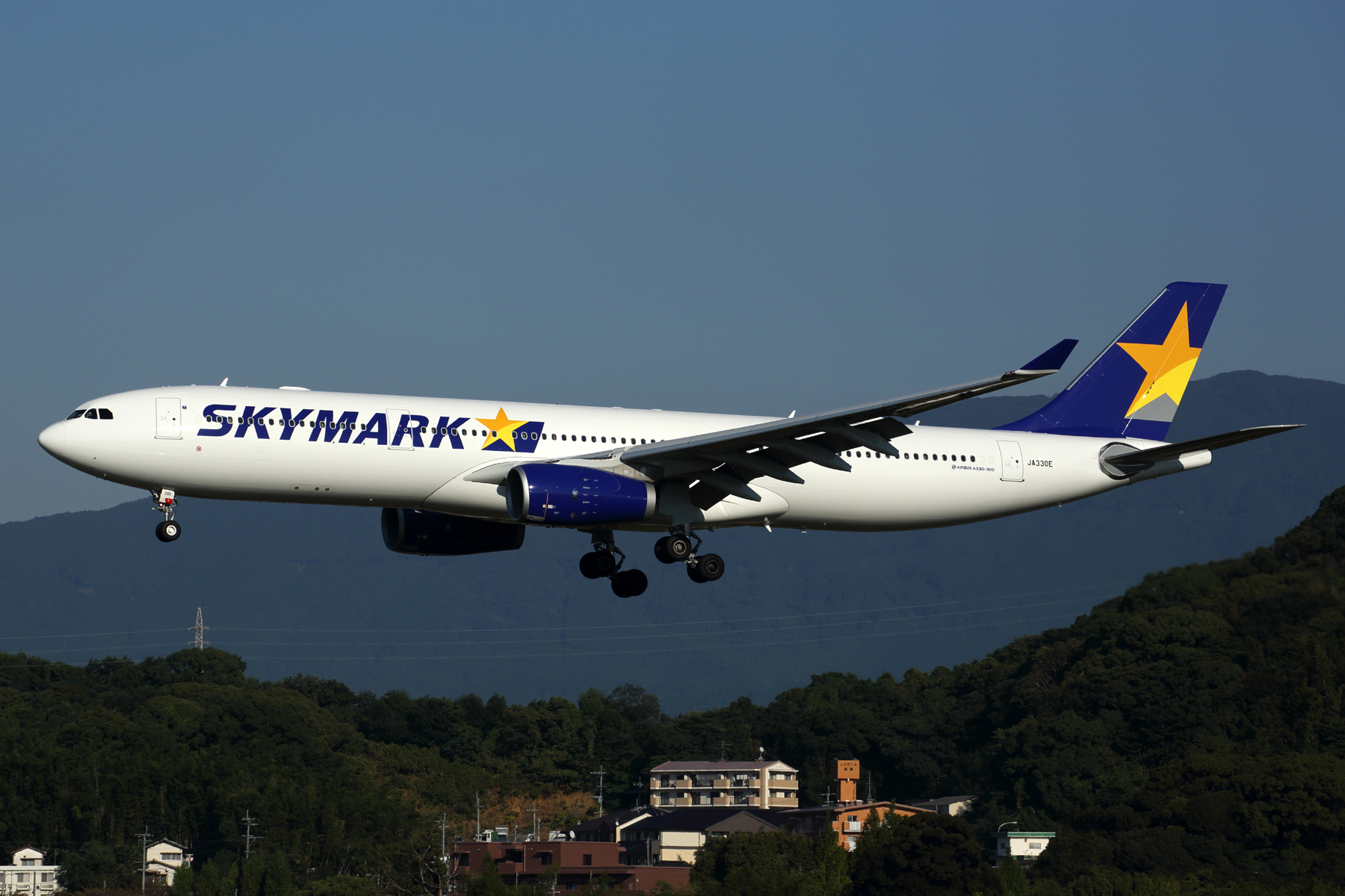 SKYMARK AIRBUS A330 300 FUK RF 5K5A1164.jpg