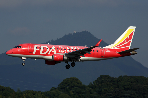 FUJI DREAM AIRLINES EMBRAER 170 FUK RF 5K5A9851.jpg