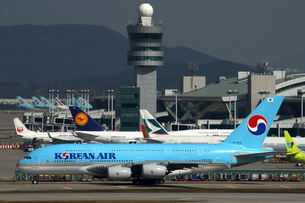 KOREAN AIR AIRBUS A380 ICN RF 5K5A0021.jpg