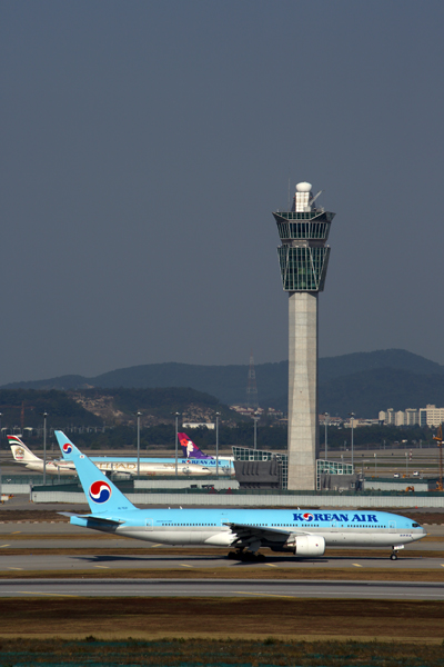 KOREAN AIR BOEING 777 200 ICN RF 5K5A0128.jpg