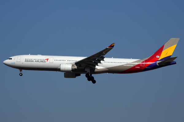 ASIANA AIRBUS A330 300 ICN RF 5K5A0321.jpg