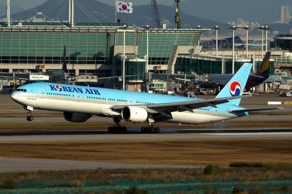 KOREAN AIR BOEING 777 300ER ICN RF 5K5A0527.jpg