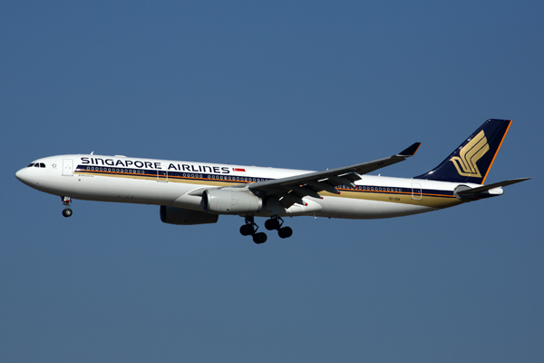 SINGAPORE AIRLINES AIRBUS A330 300 ICN RF 5K5A0690.jpg
