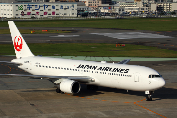JAPAN AIRLINES BOEING 767 300 FUK RF 5K5A0841.jpg