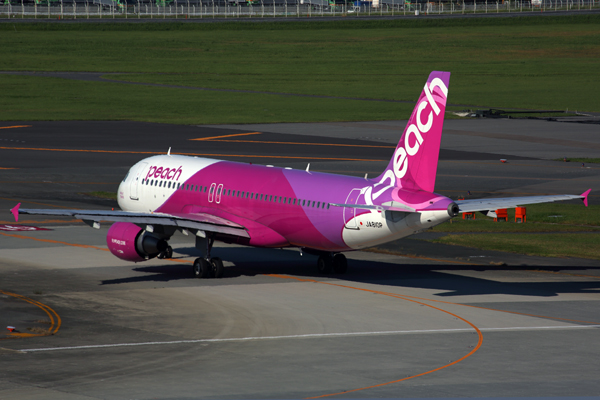 PEACH AIRBUS A320 FUK RF 5K5A0871.jpg