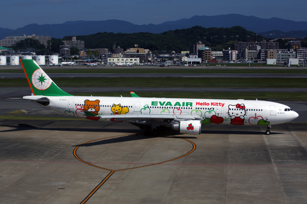 EVA AIR AIRBUS A330 300 FUK RF 5K5A1027.jpg