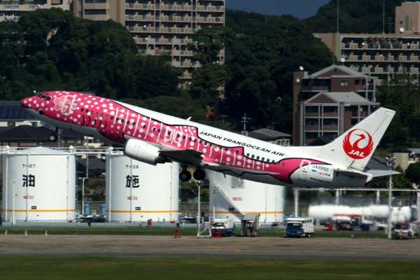 JAPAN TRANS OCEAN AIR BOEING 737 400 FUK RF 5K5A1041.jpg