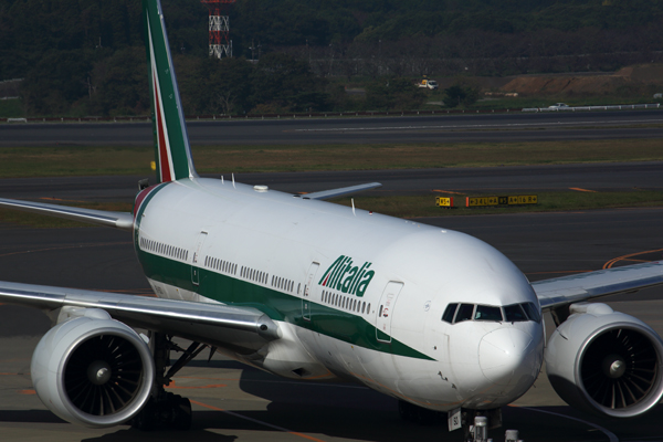 ALITALIA BOEING 777 200 NRT RF 5K5A1283.jpg