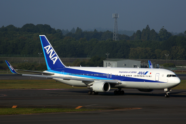 ANA BOEING 767 300 NRT RF 5K5A1230.jpg