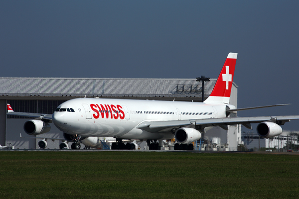 SWISS AIRBUS A340 300 NRT RF 5K5A1307.jpg