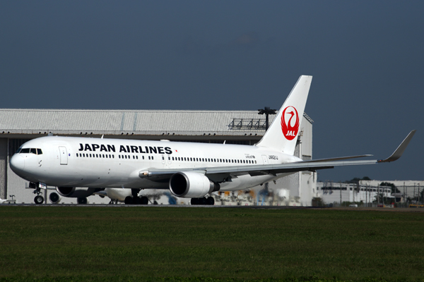JAPAN AIRLINES BOEING 767 300ER NRT RF 5K5A1387.jpg