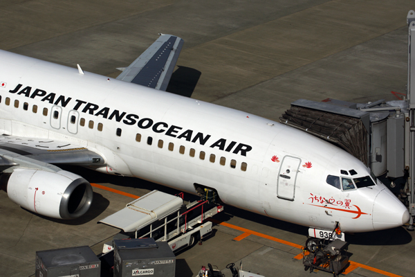 JAPAN TRANS OCEAN AIR BOEING 737 400 FUK RF 5K5A0927.jpg