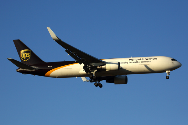 UPS BOEING 767 300F ICN RF 5K5A0585.jpg