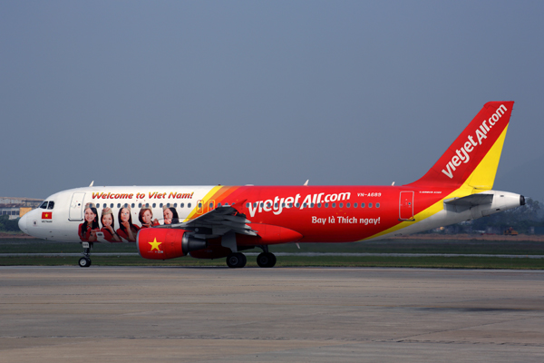 VIETJET AIR AIRBUS A320 HAN RF 5K5A6211.jpg