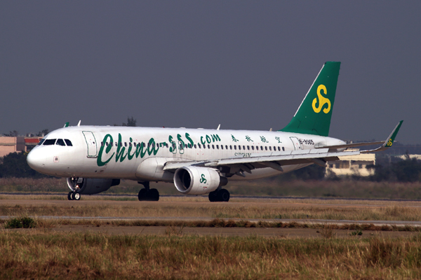 SPRING AIRLINES AIRBUS A320 TPE RF 5K5A5671.jpg