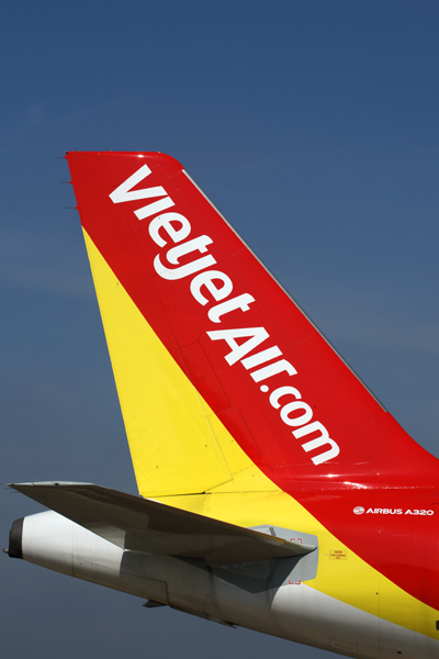 VIETJET AIR AIRBUS A320 SGN RF 5K5A5950.jpg