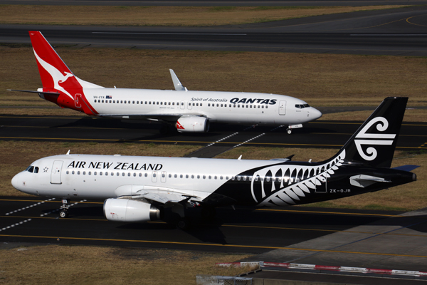 QANTAS AIR NEW ZEALAND AIRCRAFT SYD RF 5K5A6523.jpg