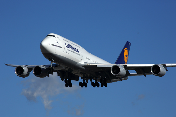 LUFTHANSA BOEING 747 800 LAX RF 5K5A7316.jpg