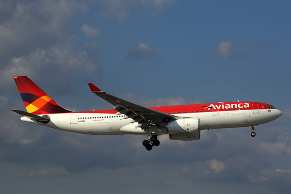 AVIANCA AIRBUS A330 200 MIA RF  5K5A8582.jpg