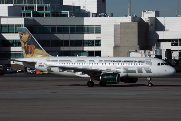 FRONTIER AIRBUS A319 DEN RF 5K5A6811.jpg