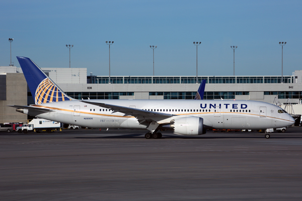 UNITED BOEING 787 8 DEN RF 5K5A6876.jpg