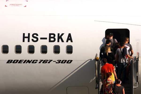 ORIENT THAI BOEING 767 300 DMK RF 5K5A9540.jpg