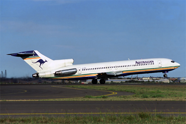 AUSTRALIAN BOEING 727 200 SYD RF 374 34.jpg