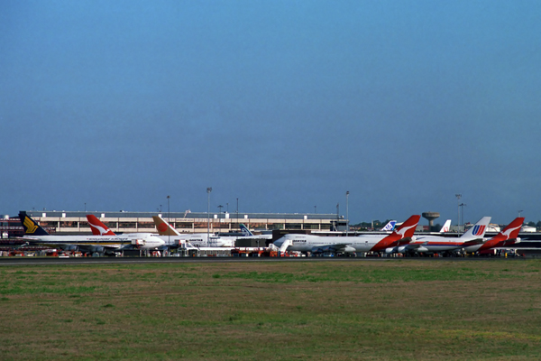 BOEING 747S SYDNEY RF 372 36.jpg