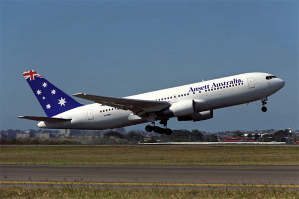 ANSETT AUSTRALIA BOEING 767 200 SYD RF 386 3.jpg