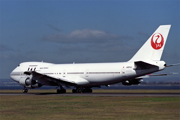 JAPAN AIRLINES BOEING 747 200 SYD RF 384 10.jpg