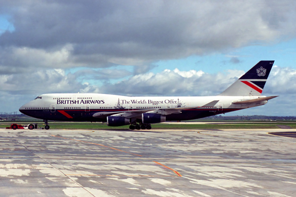 BRITISH AIRWAYS BOEING 747 400 MEL RF 407 28.jpg