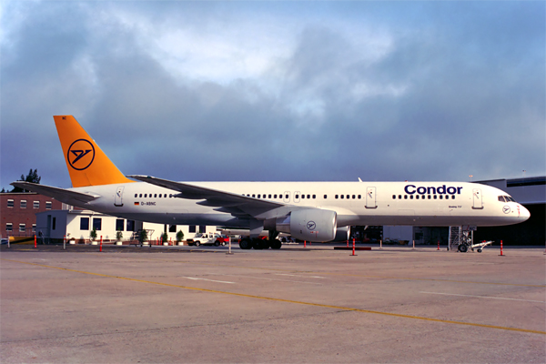 CONDOR BOEING 757 200 SYD RF 486 5.jpg